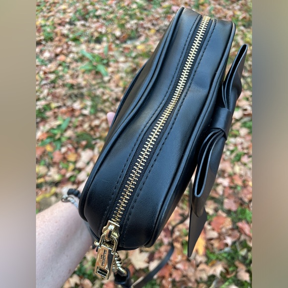 EUC Karl Lagerfeld Crossbody with Bow - Picture 10 of 16